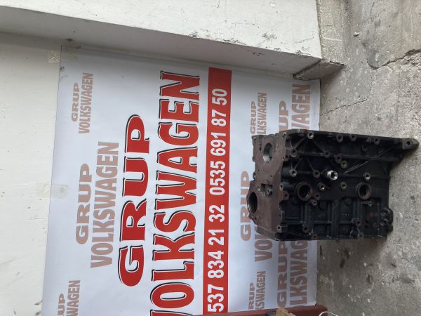 audi a5 cıkma orjinal  2.0 tdı clg  motor boş motor blogu