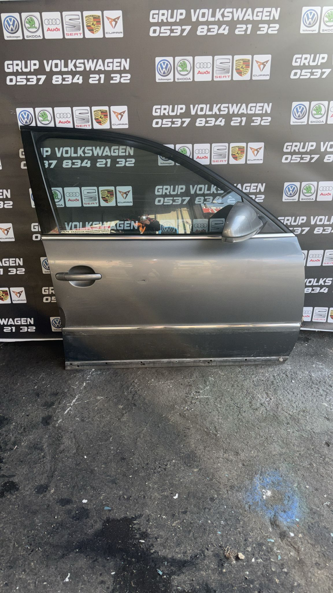 Pasat b5 sağ ön kapı orijinal