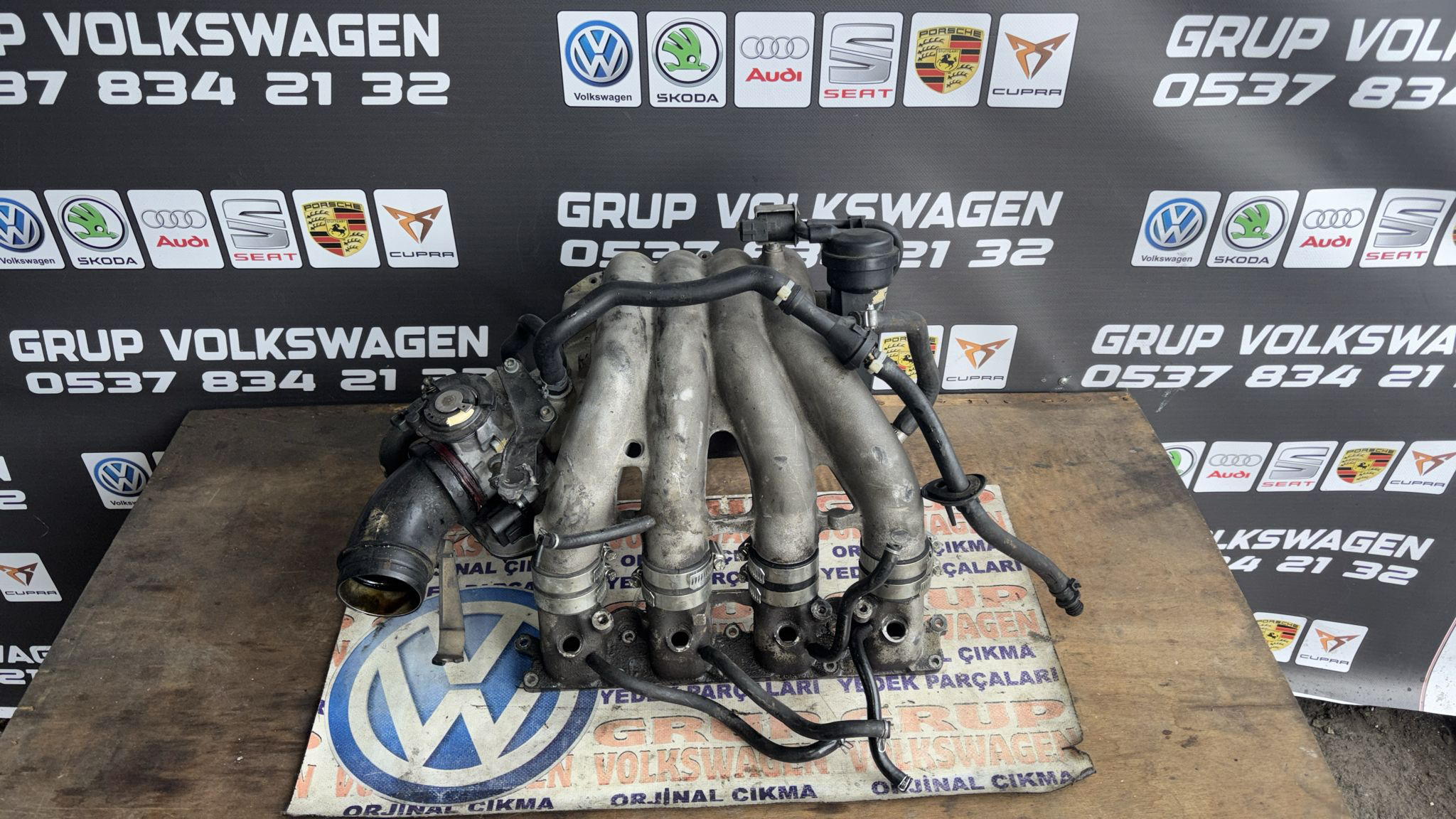 Passat b5 1.8 adr motor emme manifolt çıkma orijinal