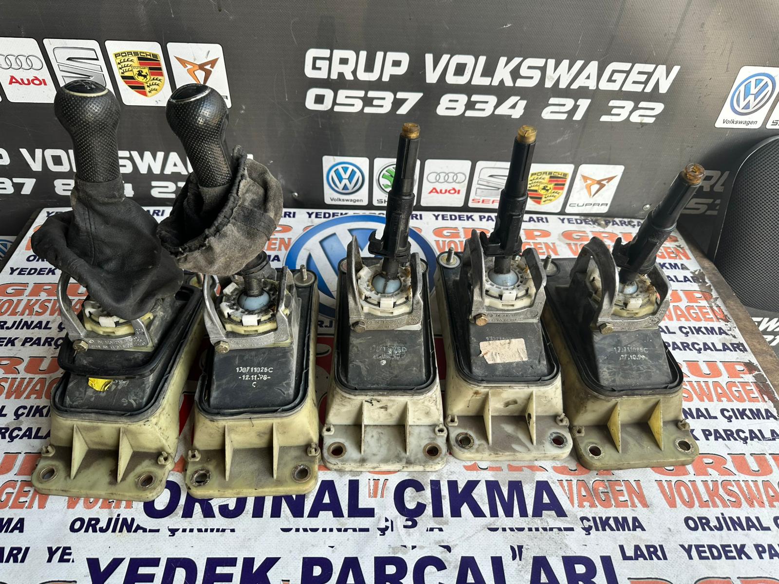 SKODA OCTAVİA 1J0711061A MANUEL VİTES KULESİ CIKMA ORJİNAL