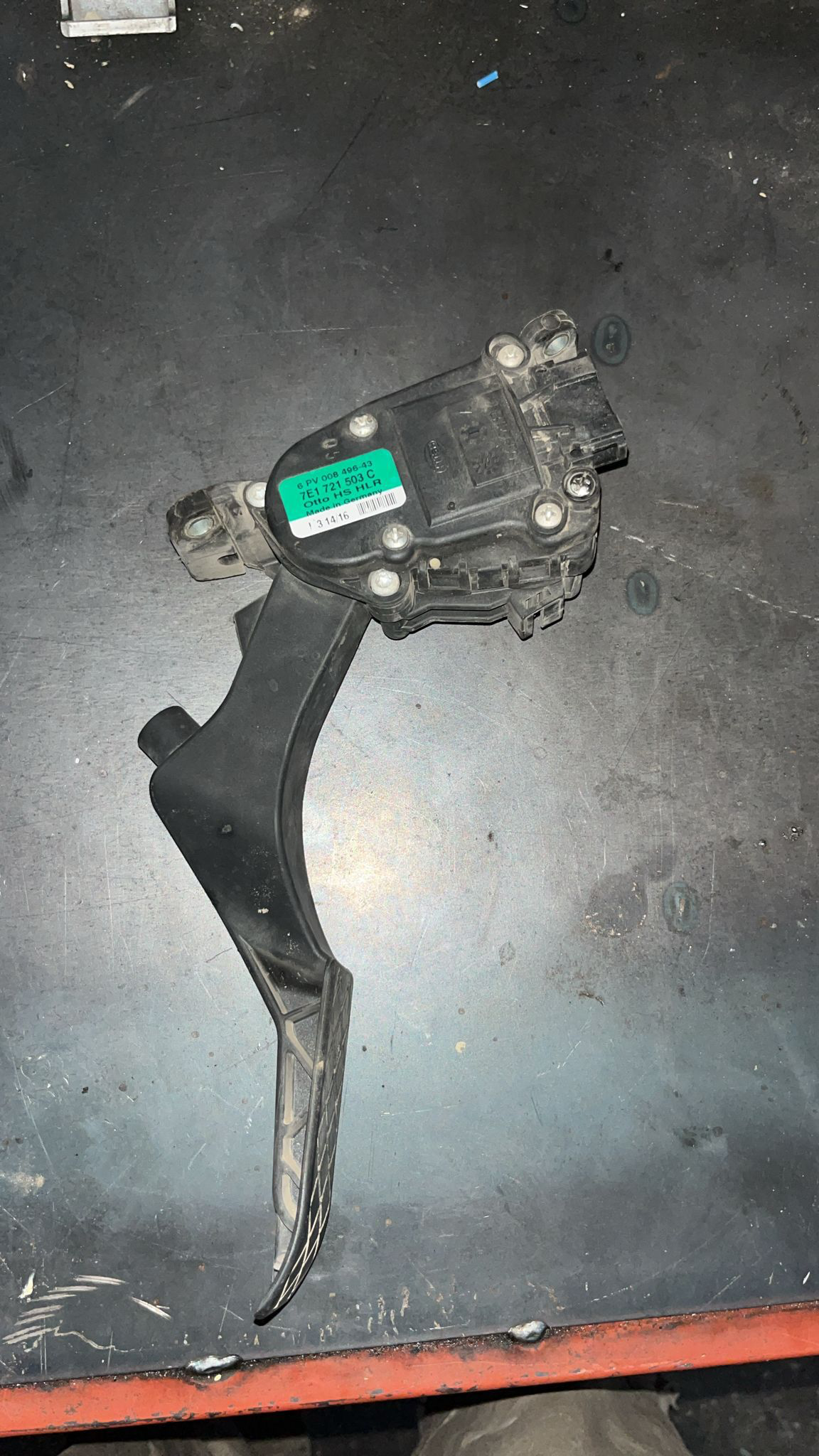 Transporter t7 gaz pedalı çıkma orijinal