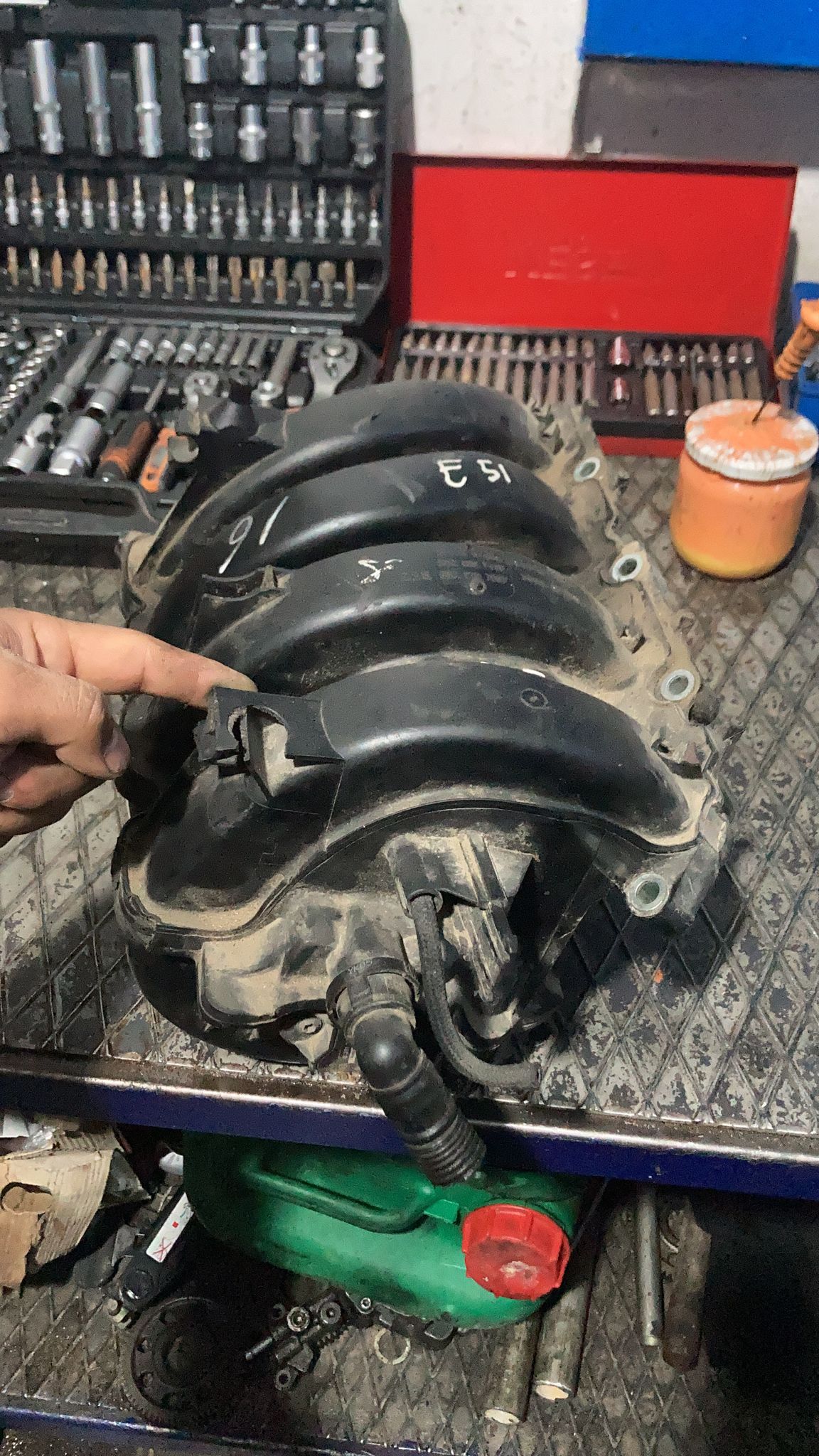 volkswagen jetta 1.6 fsı motor emme manifolt  cıkma orjinal