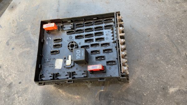 volkswagen passat  cıkma orjinal sgorta taplası