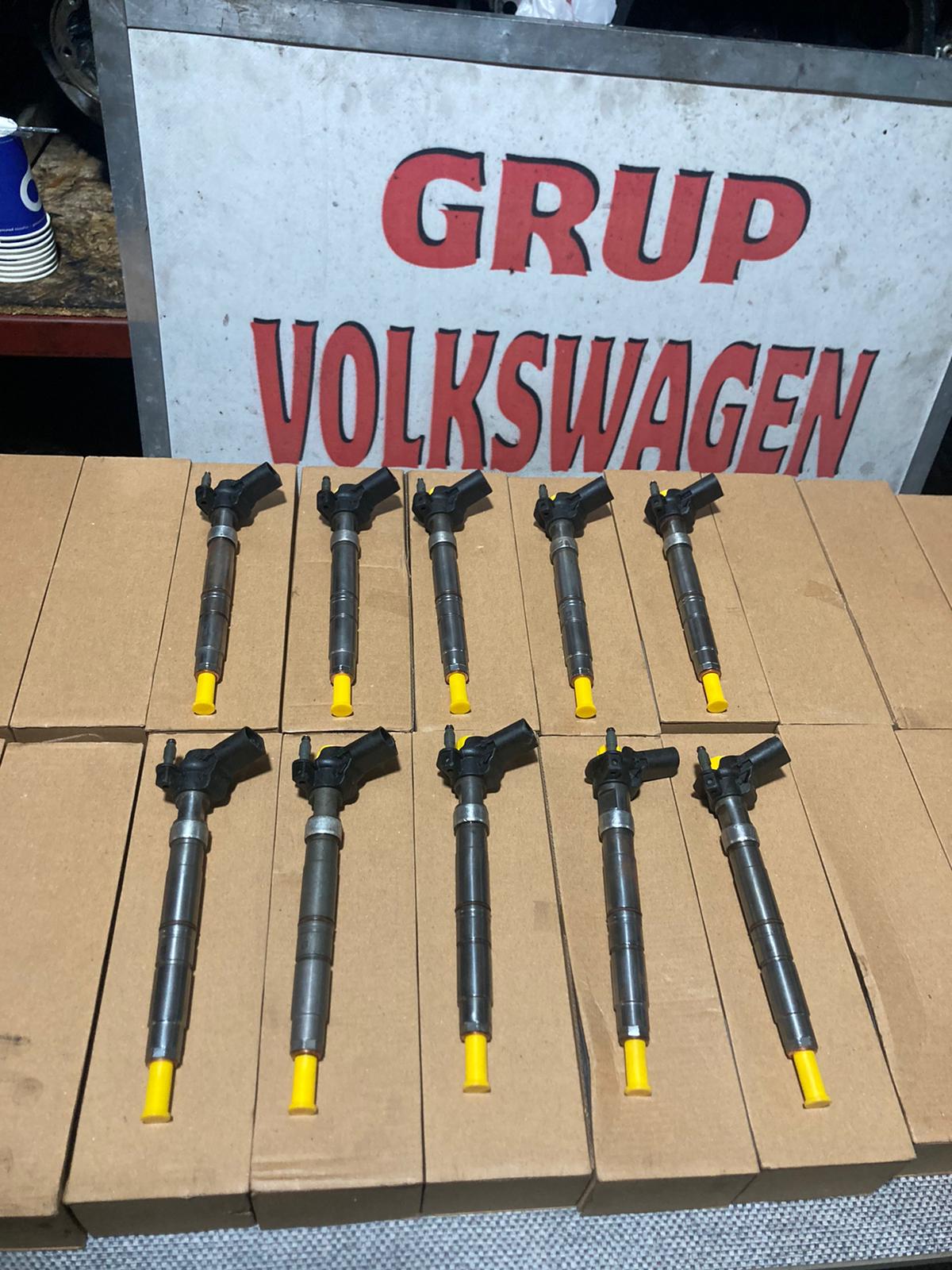 volkswagen transporter 2,0 caa motor t6 t7 cıkma orjinal enjektör