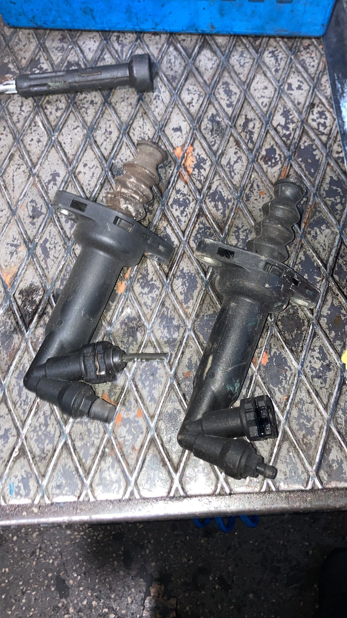 volkswagen transporter t6 2.0 caa motor 5 ileri deprej alt merkez cıkma orjinal